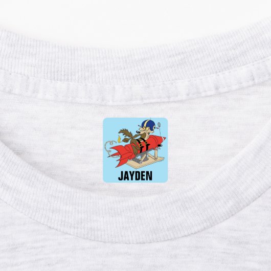 WILE E. COYOTE™ lanceert rode raket | Naam toevoeg Labels (Aangebracht)