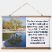 Wilgenbomen en reflectie in water hangend wandkleed (Voorkant)