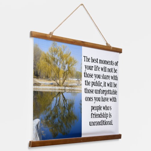 Wilgenbomen en reflectie in water hangend wandkleed (Gebogen)