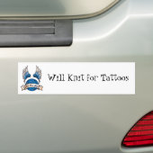Will Knit for Tattoos Bumpersticker - Nieuwe Logo (Op auto)