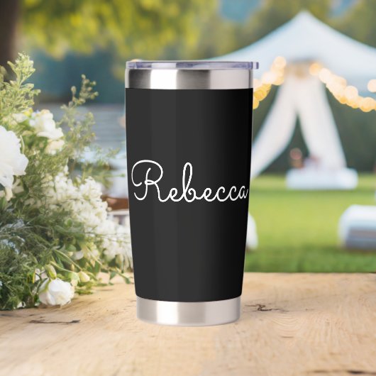 Willekeurige naam | Cool Editable White Script op  Geïsoleerde Drinkbeker (Huwelijk)