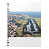 Willemstad in Nederland met moderne haven. Notitieboek (Voorkant)