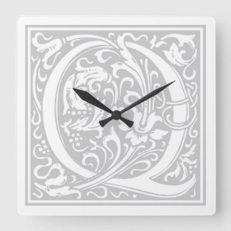 William Morris Alphabet "Q" Square Wall Clock Vierkante Klok