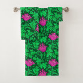 William Morris Anemone, Emerald Green en Fuchsia Bad Handdoek (Insitu)