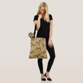 William Morris Bamboeprint, Goud en Crème Tote Bag (Op model)