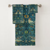 William Morris Birds & Floral Pattern Bad Handdoek (Insitu)