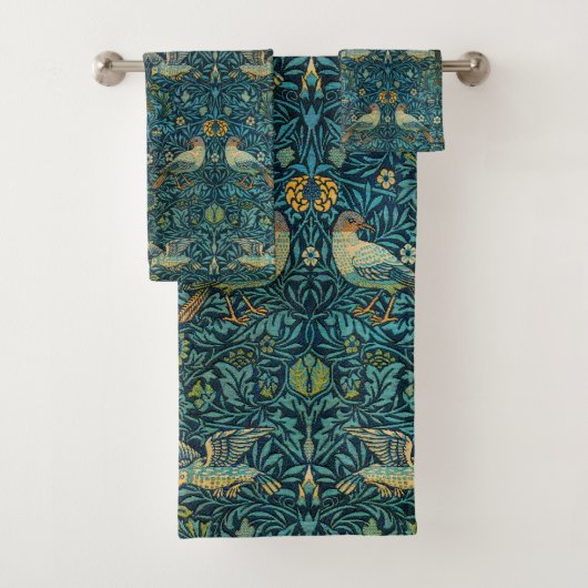 William Morris Birds & Floral Pattern Bad Handdoek (Insitu)