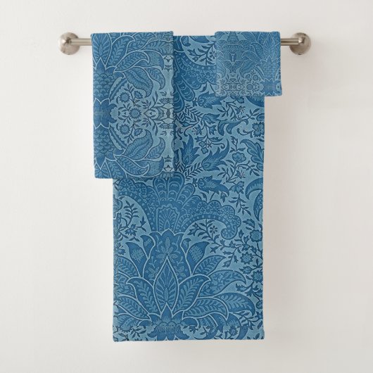 William Morris Blue Floral Pattern Bad Handdoek (Insitu)