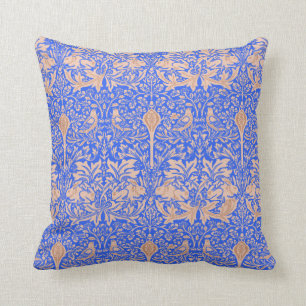William Morris Blue Tan Rabbits Patterned Damask Kussen