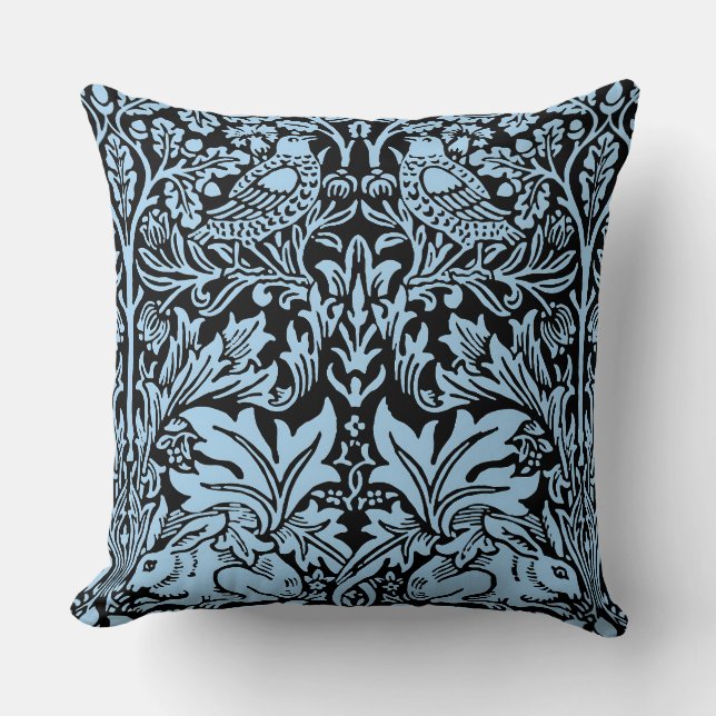 William Morris Brother Rabbit Lichtblauw Zwart Kussen (Voorkant)