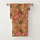 William Morris Chrysanthemums, Brown en Rust Bad Handdoek (Insitu)