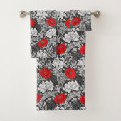 William Morris Chrysanthemums, Grey en Red Bad Handdoek (Insitu)