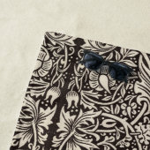 William Morris Daffodil Floral Wallpaper Strandlaken (In situ)