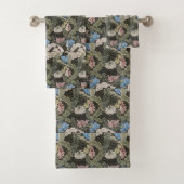 William Morris Decorative Art Wreath Pattern Bad Handdoek (Insitu)