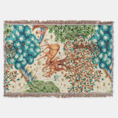 William Morris Deer van een Brook Tapestry Beige Deken (Voorkant)