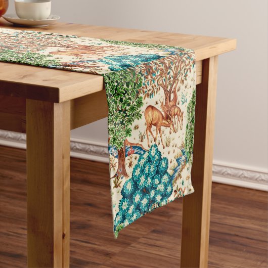William Morris Deer van een Brook Tapestry Beige Korte Tafelloper (Voorbeeld)