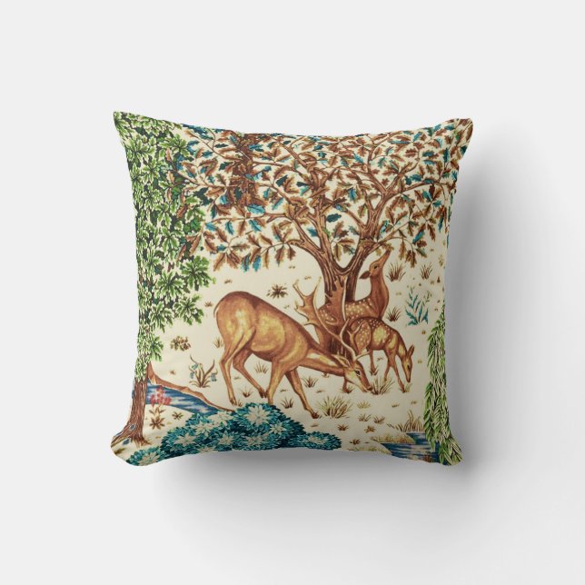 William Morris Deer van een Brook Tapestry Beige Kussen (Voorkant)