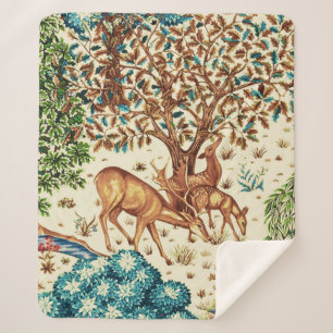 William Morris Deer van een Brook Tapestry Beige Sherpa Deken