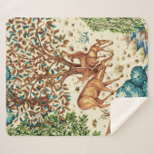 William Morris Deer van een Brook Tapestry Beige Sherpa Deken (Voorkant (horizontaal))