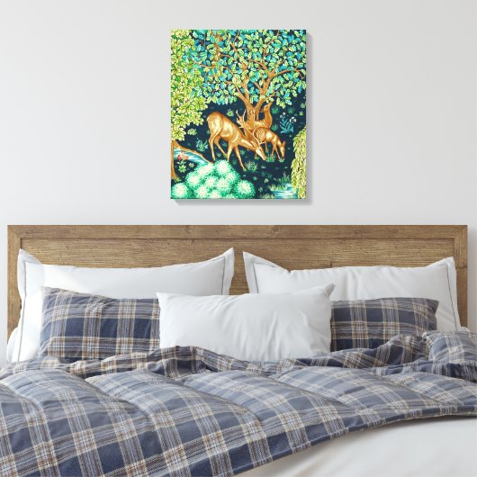 William Morris Deer van een Brook Tapestry Indigo Canvas Afdruk (Insitu (Slaapkamer))