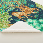 William Morris Deer van een Brook Tapestry Print Sherpa Deken (3/4)