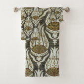 William Morris Floral Pattern Classic Bad Handdoek (Insitu)