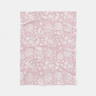 William Morris Floral Pattern in Pink Fleece Deken