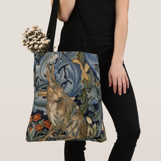 William Morris Forest Rabbit Floral Art Nouveau Tote Bag (Dichtbij)