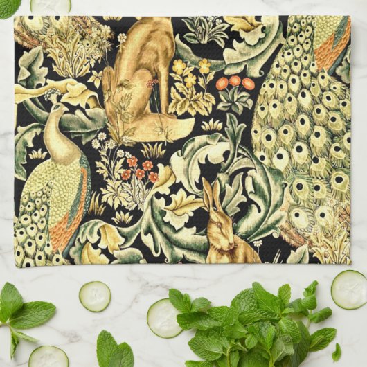 William Morris Forest Tapestry Fox Hare Peacock Theedoek (Gevouwen)