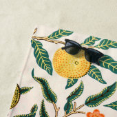 William Morris Fruit Granaat Witte Versiering Strandlaken (In situ)