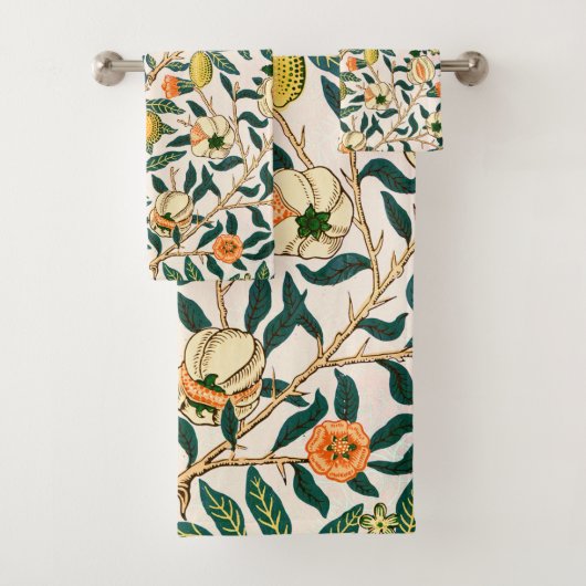 William Morris Fruit Pomegranate White Ornament Bad Handdoek (Insitu)