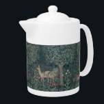 William Morris Greenery Forest Animals Theepot<br><div class="desc">Het artistieke ontwerp van dit product is geïnspireerd door een William-Morris-tapestry-design, gemaakt door, zijn assistent en eerste leerling, John Dearle. Het tapijt werd in 1892 besteld voor het landhuis Madeleine en Percy Wyndham. Het is een zeer rijk patroon met boseconomie met bomen, dichte bladeren, dieren en bloeiende planten. William Morris...</div>