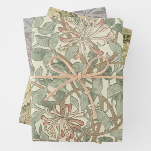 William Morris Honeysuckle Green Floral Inpakpapier Vel (In situ)