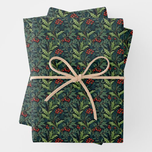 William Morris inspireerde Red Holly Berry Kerstmi Inpakpapier Vel (In situ)