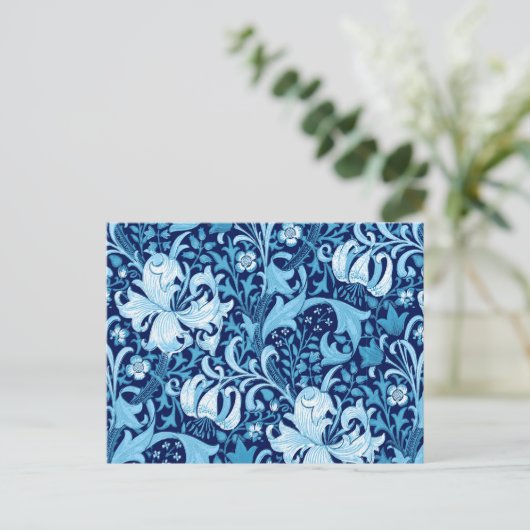 William Morris Iris en Lily, Indigo Blue & White Briefkaart (Staand voorkant)