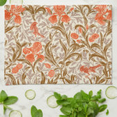 William Morris Irises, Coral Oranje, Brown & Beige Theedoek (Gevouwen)
