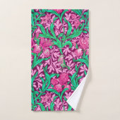 William Morris Irises, Fuchsia Pink en Wine Bad Handdoek (Handdoek)