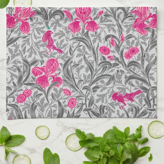 William Morris Irises, Pink en Silver Grey/Gray Theedoek (Gevouwen)