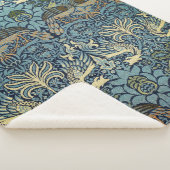 William Morris Peacock and Dragon Woven Design Sherpa Deken (3/4)