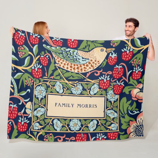 William Morris Strawberry Thief Fleece Blanket Deken (In situ)