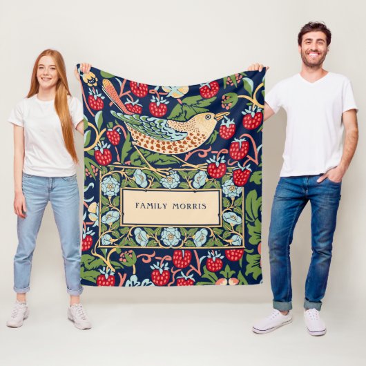 William Morris Strawberry Thief Fleece Blanket Deken (In situ)