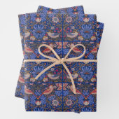 William Morris Strawberry Thief Floral Pattern Inpakpapier Vel (In situ)