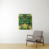 William Morris Strawberry Thief Green en Oranje Wandkleed (In situ)