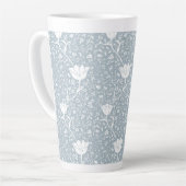 William Morris Tulips in White Pattern Latte Mok (Linkerhoek)