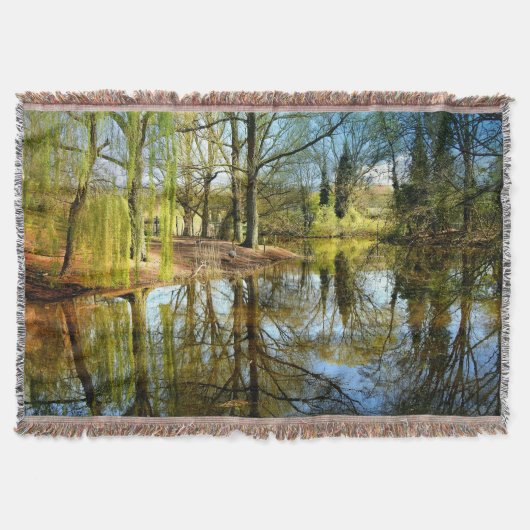 Willow Pond Water Reflection Deken (Voorkant)
