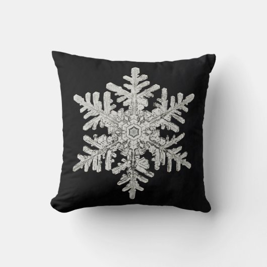 Wilson Bentley's Snowflake Kussen (Voorkant)