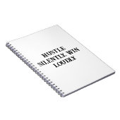 Win in Silence - Bold Motivation Notitieboek voor  (Rechterzijde)