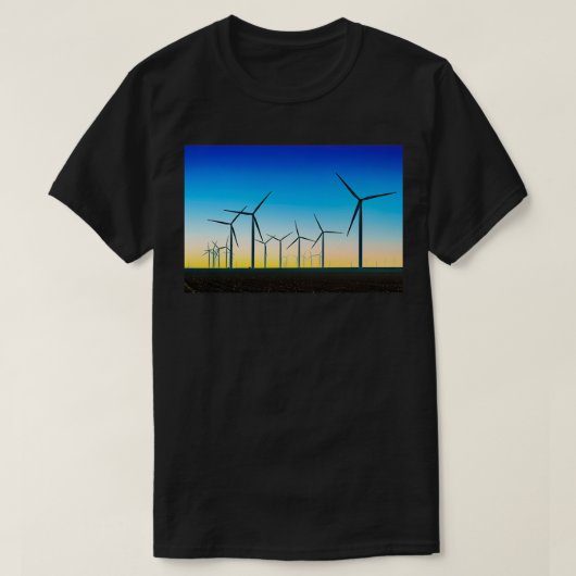 Wind Turbine Field Blue Sunset T-shirt (Design voorkant)