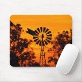 Windmolen bij zonsondergang, Australië Muismat (Met muis)