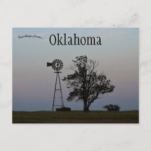 Windmolen en bomen op zonsondergang in Oklahoma (V Briefkaart
